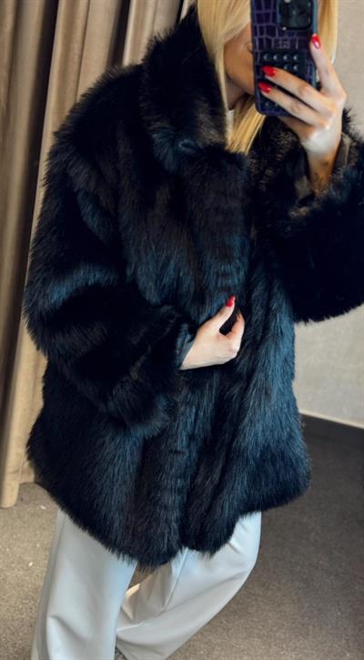 CEPLİ KIRÇILLI KÜRK KABAN SİYAH