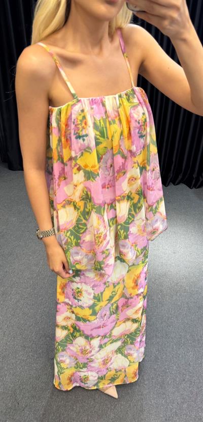 ÇİÇEK DESENLİ ASKILI ELBİSE PEMBE