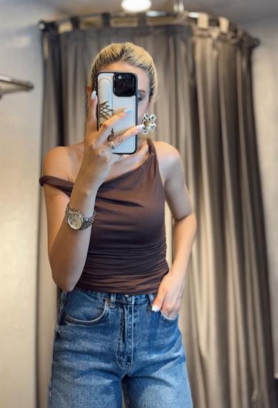 DİLVİN BÜKÜMLÜ ASKILI TOP KAHVE