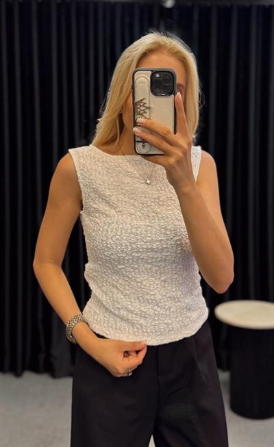 DİLVİN KAYIK YAKA DANTEL TOP EKRU