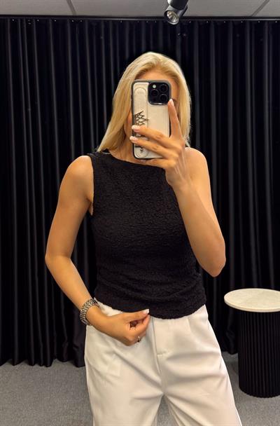 DİLVİN KAYIK YAKA DANTEL TOP SİYAH