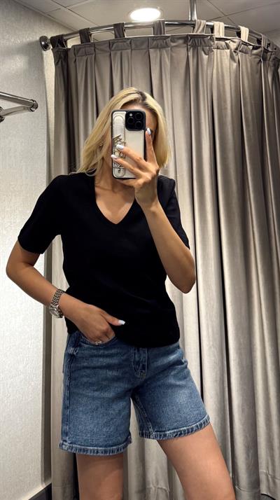 DİLVİN KISA KOLLU V YAKA TSHİRT SİYAH