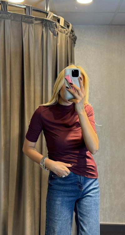 DİLVİN YÜKSEK YAKALI TSHİRT BORDO