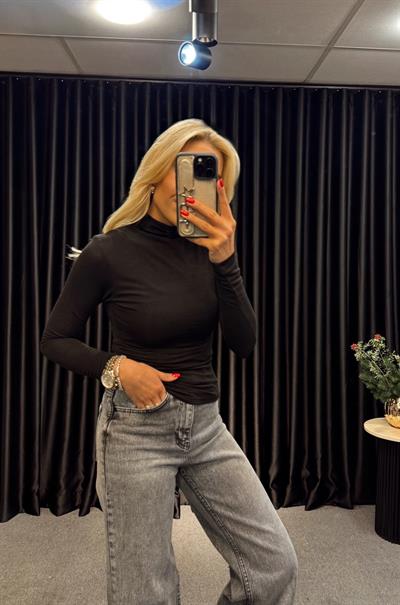 DRAPELİ YARIM BALIKÇI BLUZ SİYAH