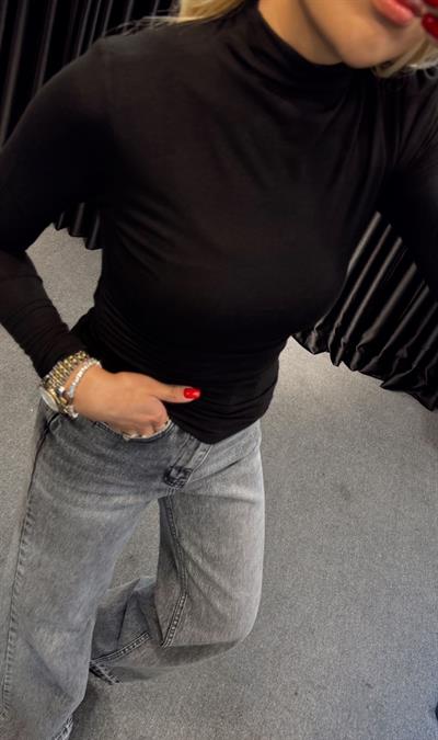 DRAPELİ YARIM BALIKÇI BLUZ SİYAH