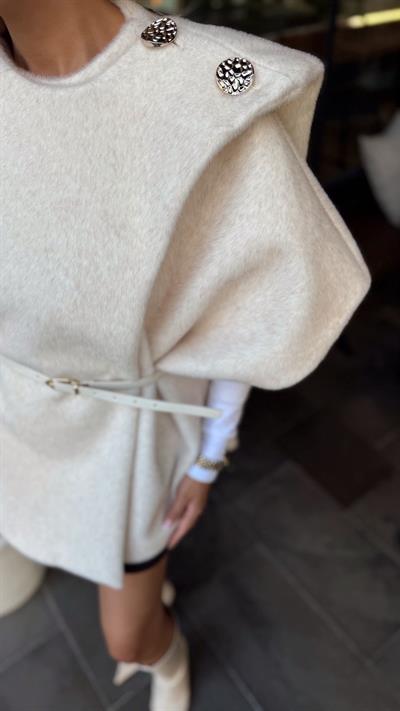 EKRU APOLETLİ KEMERLİ KÜRK PANÇO