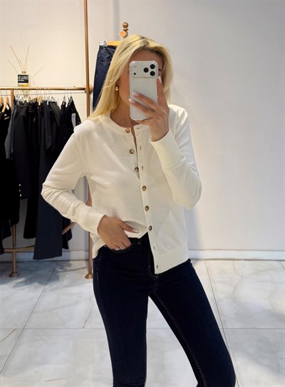 EKRU DÜĞMELİ BİSİKLET YAKA HIRKA