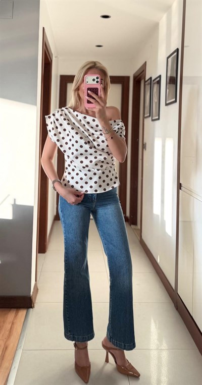 EKRU KAHVE PUANTİYELİ DRAPELİ BLUZ