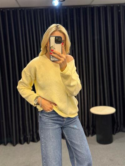 GENİŞ YAKA MERSERİZE BLUZ SARI