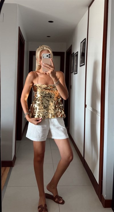 GOLD MARKA MODEL İP ASKILI PULLU BLUZ