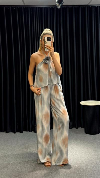 GÜL DETAYLI TAKIM MİX