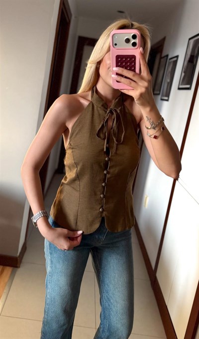 HAKİ KETEN HALTER DÜĞMELİ BLUZ