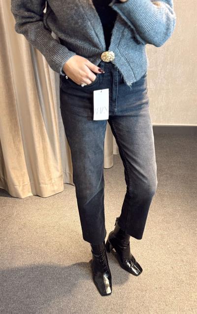 JENNY BOYFİT JEAN KESİK PAÇA KOYU GRİ
