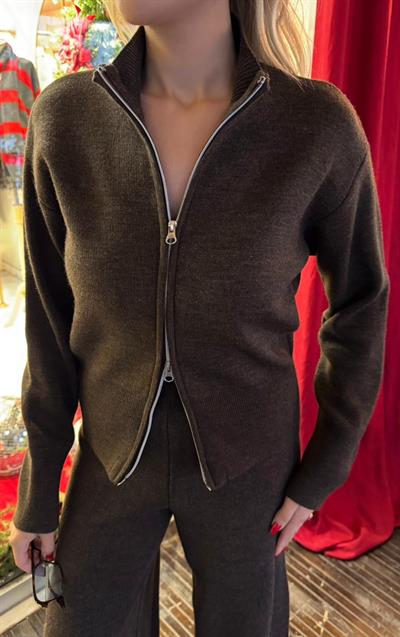 KAHVE ÇİFT FERMUARLI HIRKA