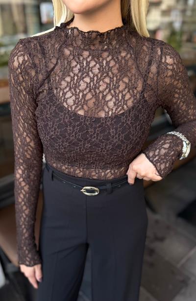 KAHVE DİK YAKA DANTEL BLUZ