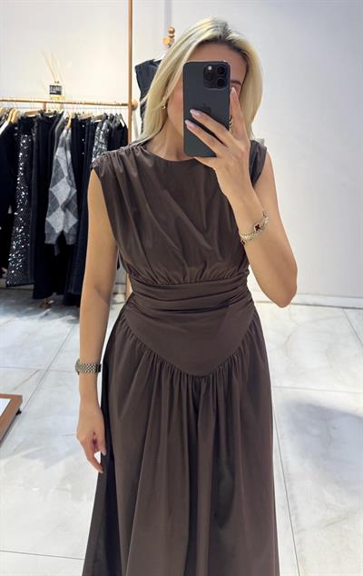 KAHVE DRAPELİ BEL DETAYLI ELBİSE