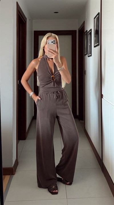 KAHVE GOLD BROŞLU BLUZ PANTOLON TAKIM