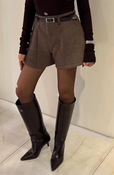 KAHVE KEMERLİ KAŞE ŞORT