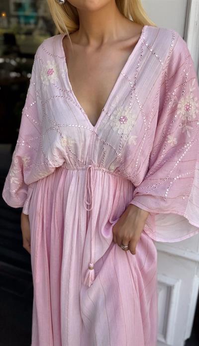 KATE BOHEM ÇİÇEK DESENLİ MAXİ BOY ELBİSE PEMBE