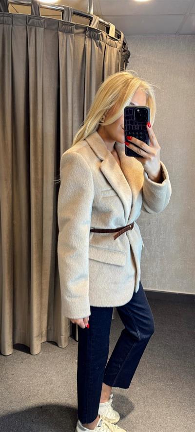 KENDİNDEN KEMERLİ PELUŞ KABAN CEKET TAŞ