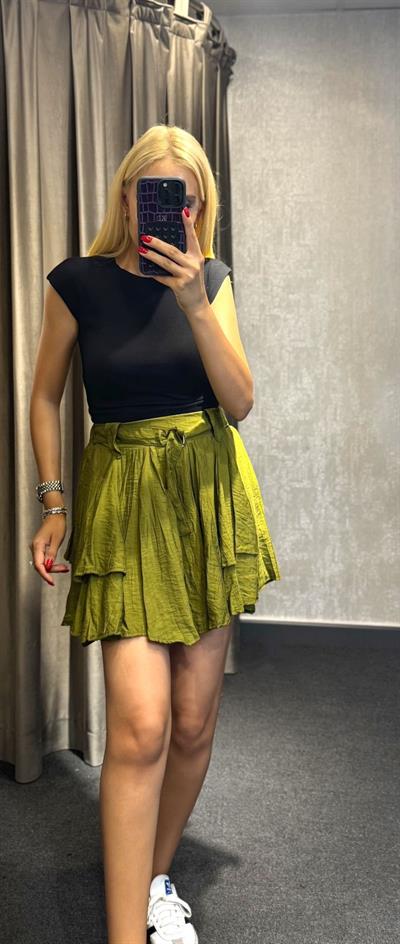 KENDİNDEN KEMERLİ ŞORT ETEK YEŞİL