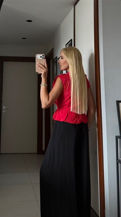 KIRMIZI FİYONKLU PİLİLİ VOLANLI TOP