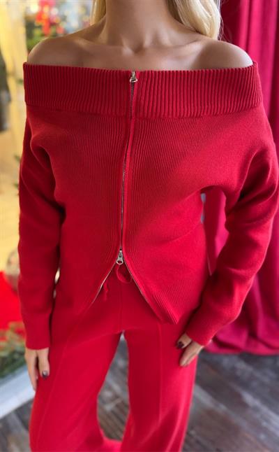 KIRMIZI MADONNA YAKA ÇİFT FERMUARLI TRİKO TAKIM