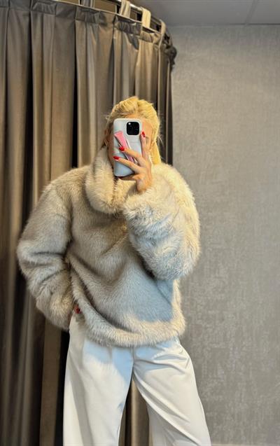 KOL DETAYLI KÜRK SWEAT TAŞ