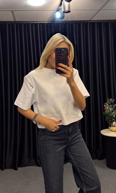 KOLLARI FERMUARLI BASİC TSHİRT BEYAZ