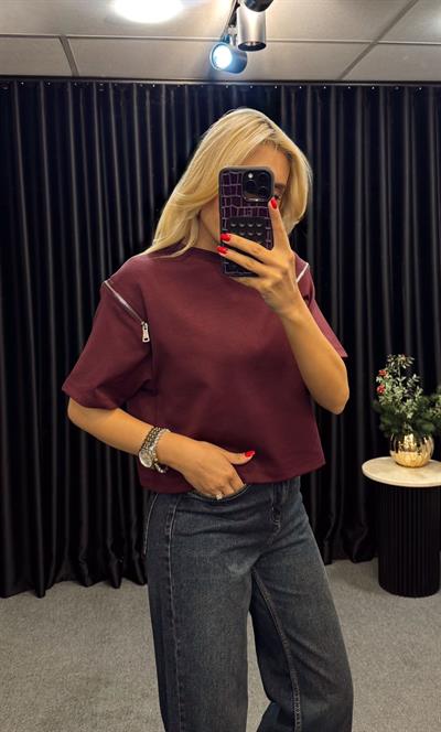 KOLLARI FERMUARLI BASİC TSHİRT BORDO
