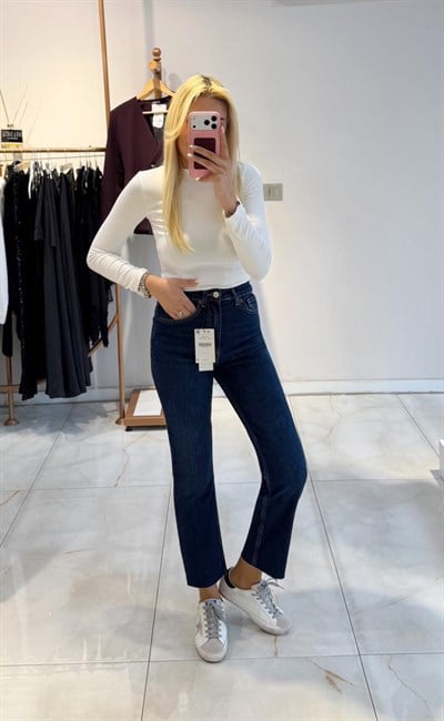 LACİVERT BOYFİT KESİK PAÇA JEAN