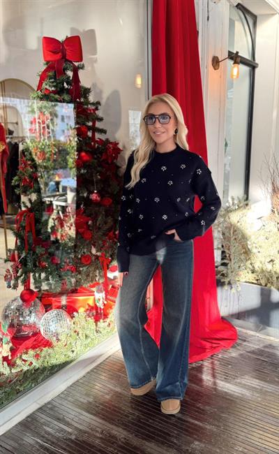 LACİVERT ÇİÇEK TAŞLI TRİKO KAZAK