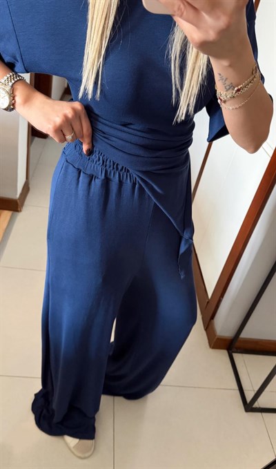 LACİVERT RİBANA YANI BÜZGÜLÜ TSHİRT BELİ LASTİKLİ PANTOLON TAKIM