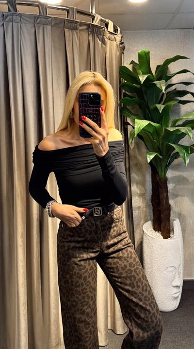 MADONNA YAKA BLUZ SİYAH