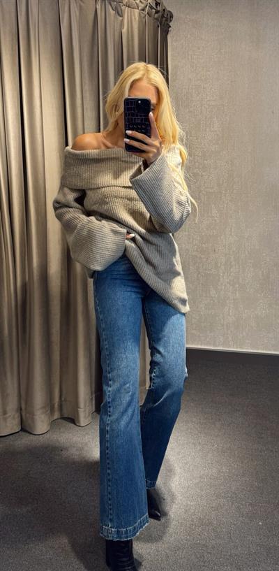 MADONNA YAKA FİTİLLİ KAZAK VİZON