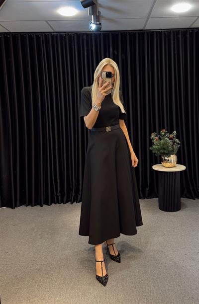 MARKA MODEL BELDEN OTURMALI ÇAN ELBİSE SİYAH