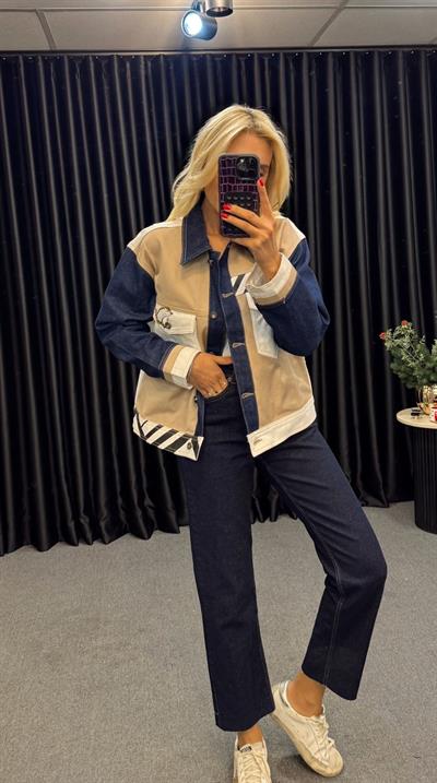 MARKA MODEL GARNİLİ KUŞ DETAYLI TASARIM CEKET VİZON