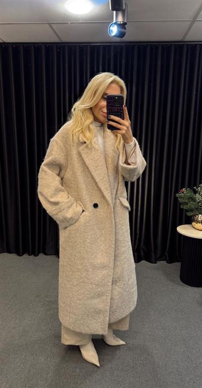 MARKA MODEL KIRÇILLI KABAN BEJ