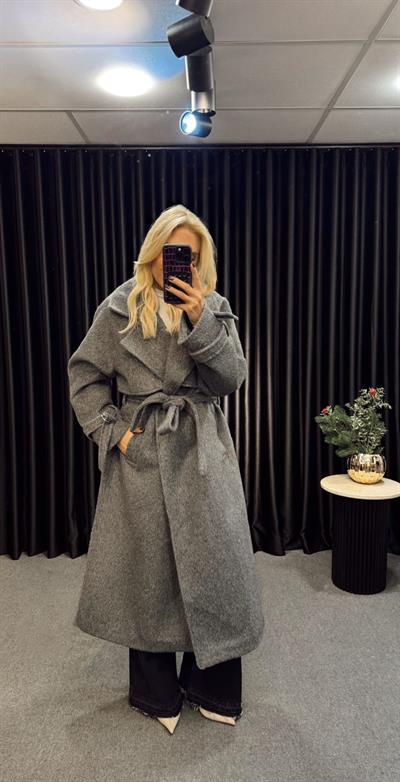 MARKA MODEL KOL DETAYLI KAŞE KABAN GRİ