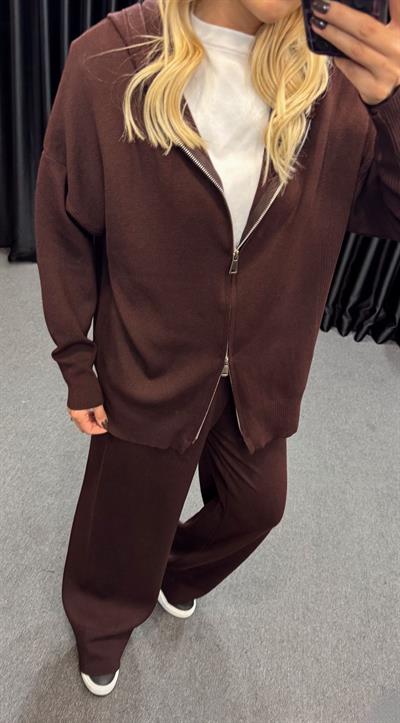 MARKA MODEL OYSH ÇİFT FERMUARLI CEKET PANTOLON TRİKO TAKIM MÜRDÜM