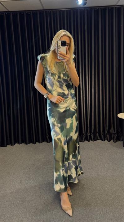 MARKA MODEL ZR BATİK DESEN SATEN ELBİSE YEŞİL