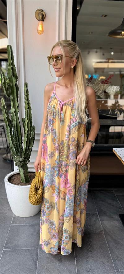 MARKA MODEL ZR ÇİÇEK DESENLİ ASKILI ELBİSE