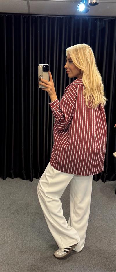 MARKA MORDEL ÇİZGİLİ OVERSİZE GÖMLEK BORDO