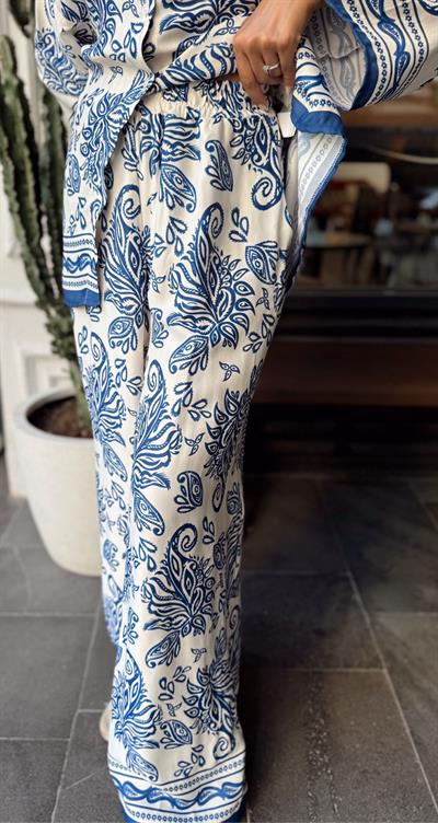 MAVİ DESENLİ PANTOLON GÖMLEK SATEN TAKIM