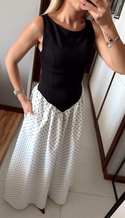 MAXİ PUANTİYELİ BELDEN OTURTMALI ELBİSE