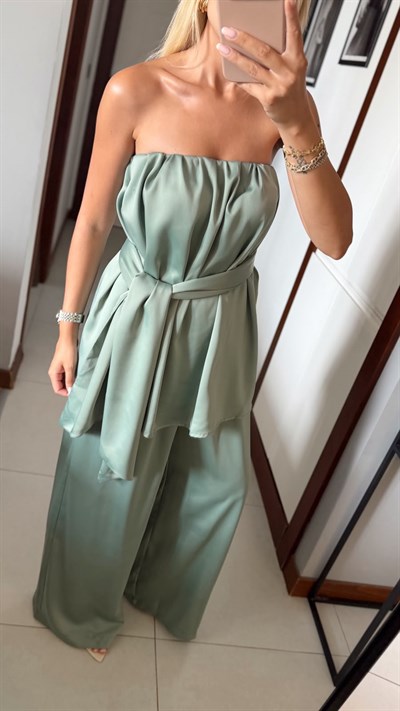 MİNT YEŞİL SATEN FULARLI STRAPLEZ BLUZ PANTOLON TAKIM