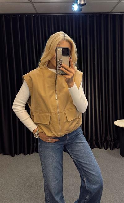 MUADİL CEPLİ FERMUARLI BOMBER YELEK BEJ