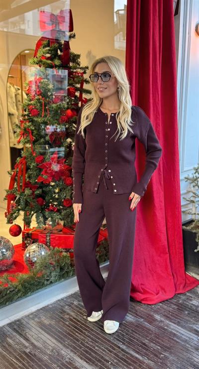 MÜRDÜM ÇITÇIT DETAYLI ÇELİK TRİKO TAKIM