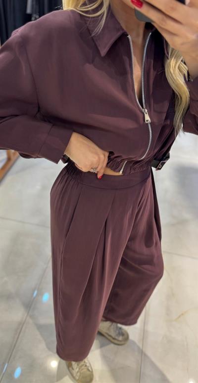 MÜRDÜM LİSA FERMUARLI TAKIM