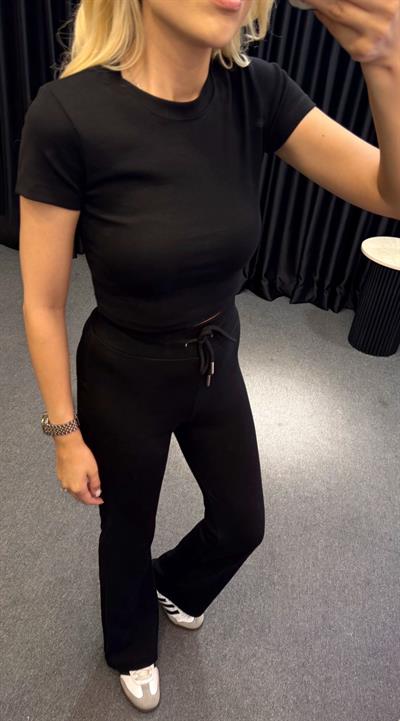 ORJ MARKA BERSH CROP TAKIM SİYAH